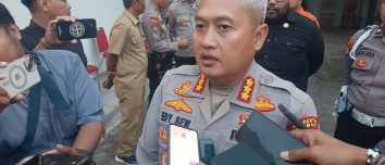 Kapolresta Sleman, Kombes Pol Edy Setyanto Erning Wibowo, saat menemui wartawan di Kantor Kalurahan Glagaharjo, Kapanewon Cangkringan, Kabupaten Sleman. Senin (11/08/2025).(KOMPAS.COM/YUSTINUS WIJAYA KUSUMA)